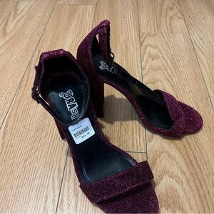 Pink heels 👠 size 7